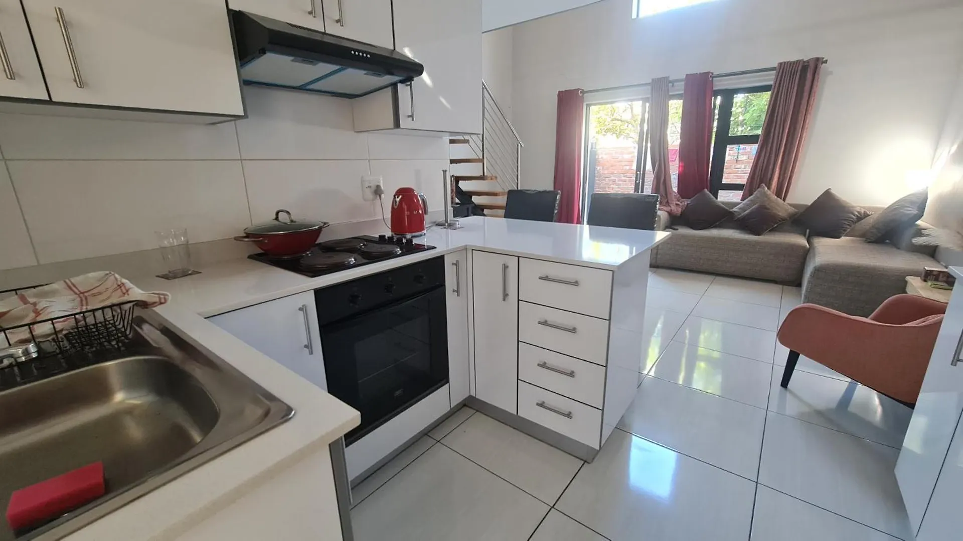 דירה פורט אליזבת' Thandiwe At Villiers Village דרום אפריקה